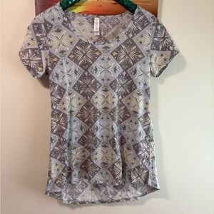 Lularoe purple Patterned Women's classic tee